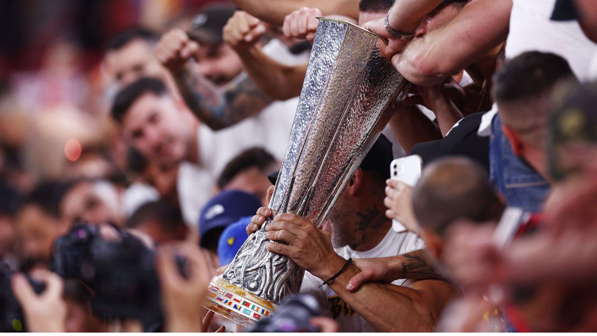 球队必能再 球队必能再